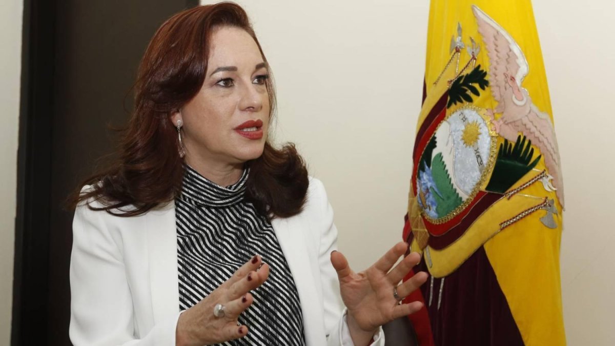 Espinosa fue canciller de Ecuador y presidenta de la Asamblea General de las Naciones Unidas.