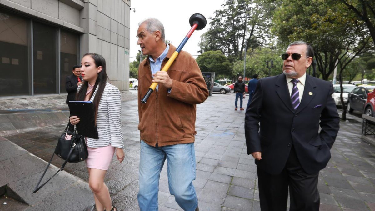 Fabricio Correa acudió este miércoles a la Fiscalía General del Estado.