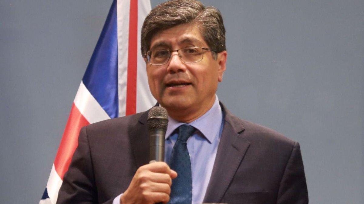 El canciller José Valencia se refirió a la situación de los ecuatorianos que residen en China.