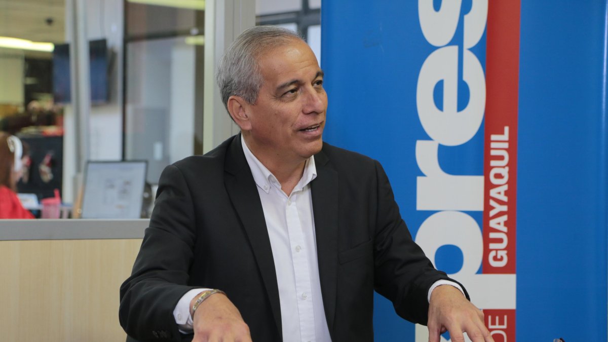 Francisco Andino, exministro de Salud en una entrevista con EXPRESO.