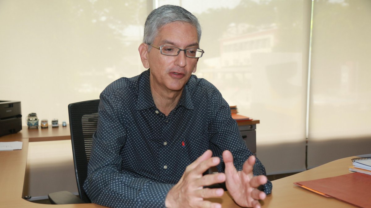 Personaje. Florencio Compte es el decano de la facultad de Arquitectura de la Universidad Católica de Guayaquil.