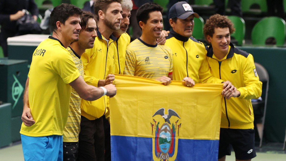 El equipo ecuatoriano que logró la clasificación a la fase final de Copa Davis en marzo.