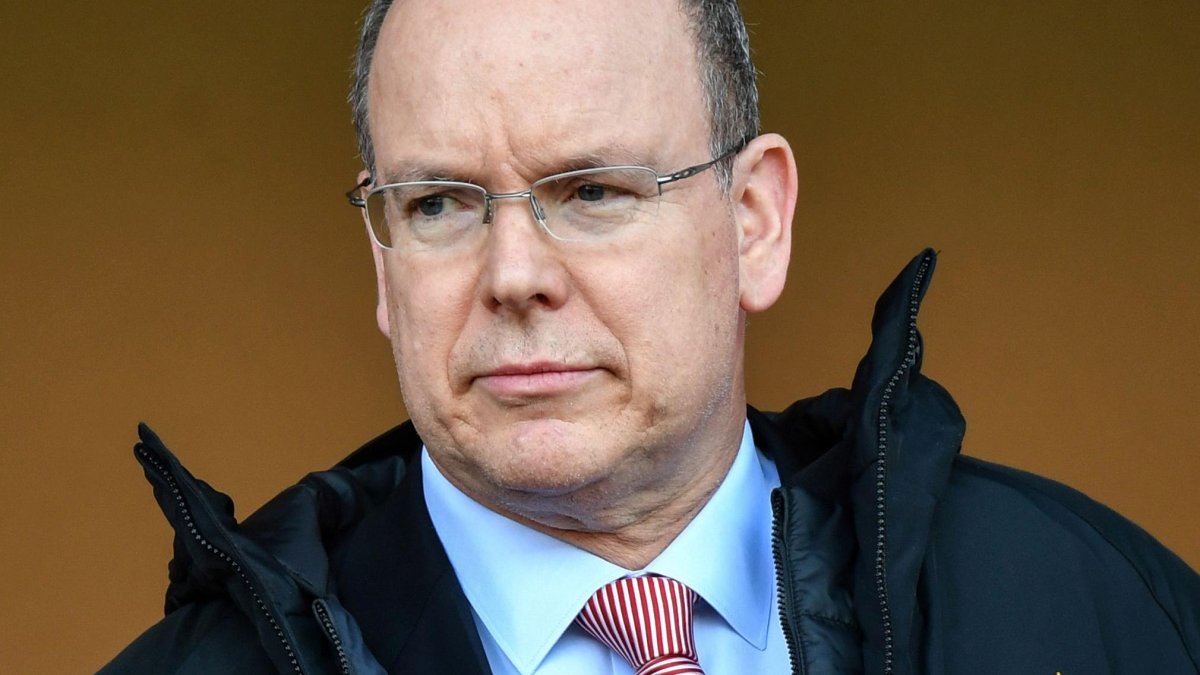 El soberano del pequeño principado se mantiene activo.