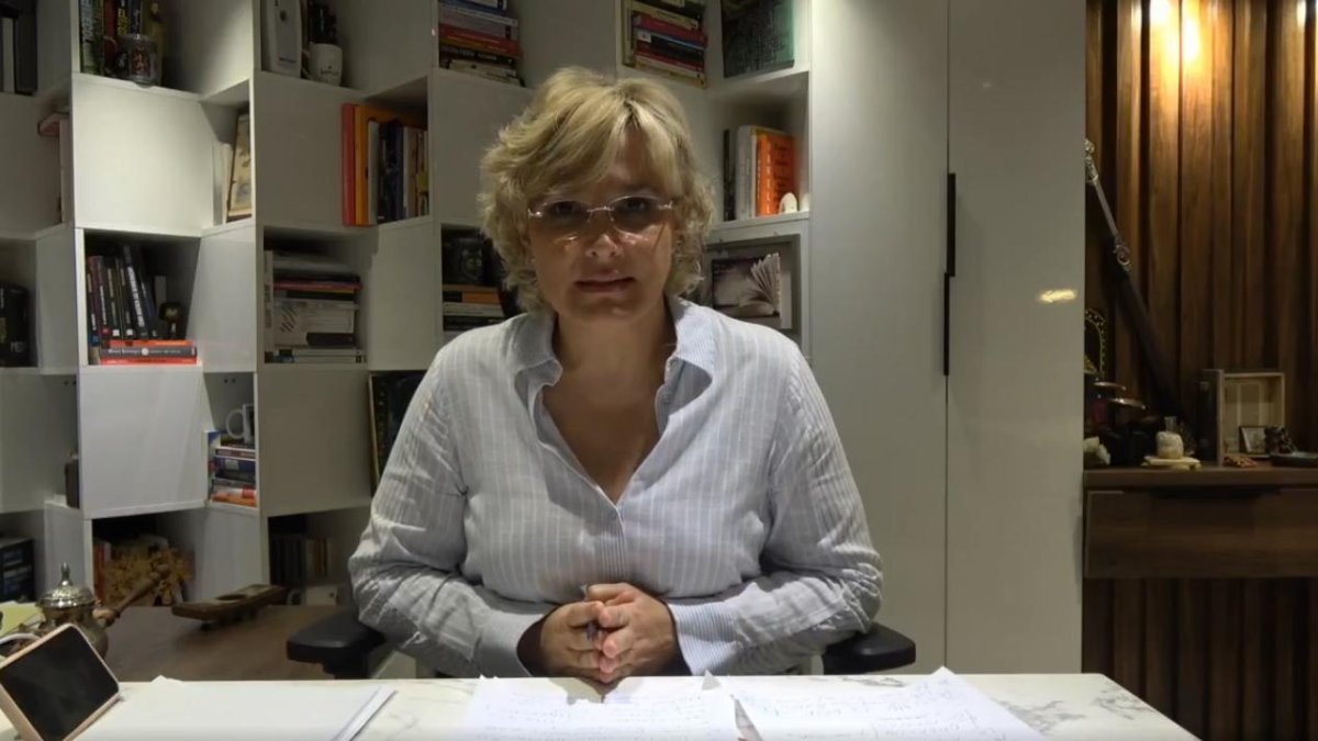 La alcaldesa Cynthia Viteri señaló que seguirá trabajando desde su casa.