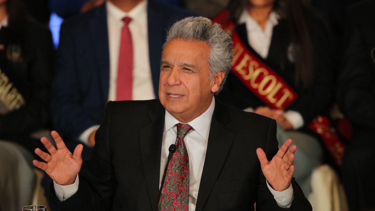 El presidente Lenín Moreno informó de las nuevas resoluciones a través de su cuenta de Twitter.