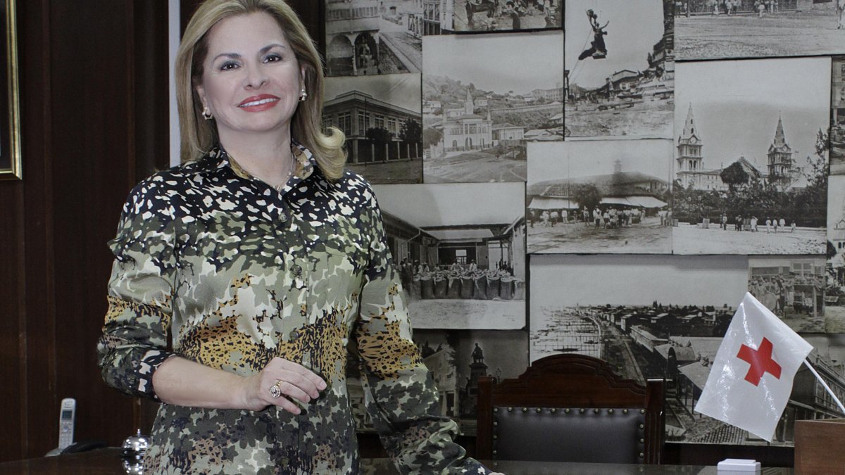 Llegó hace más de 25 años a la Cruz Roja del Guayas, gracias a la invitación de su amiga Maruja Neuman de Pons.