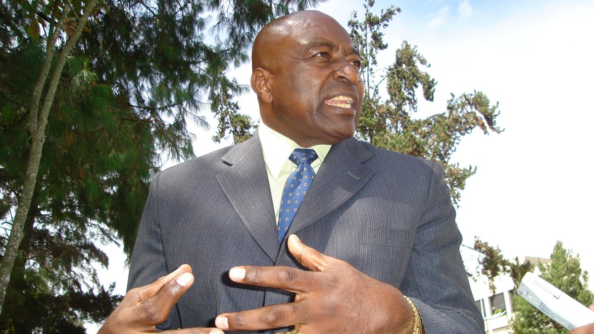 Milton Rodríguez fue al Mundial de Japón y Corea 2002 como preparador de arqueros. Formó parte del cuerpo técnico histórico.