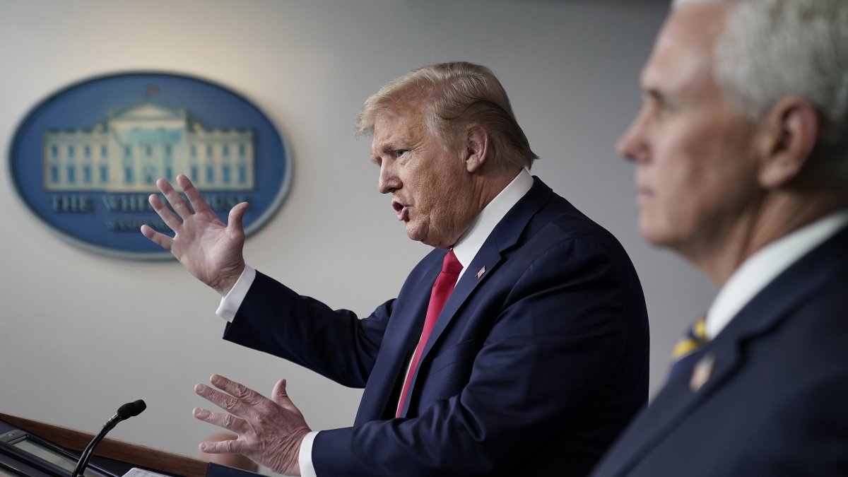 El presidente de los Estados Unidos, Donald Trump, este mièrcoles, durante la sesión informativa diaria del grupo de trabajo sobre coronavirus en la Casa Blanca