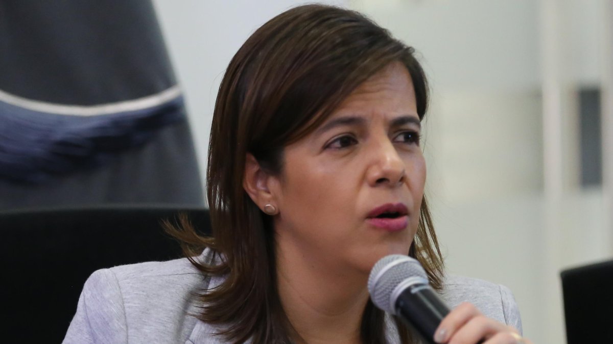 La ministra de Gobierno explicó cómo será el sistema de semáforo en cada cantón.