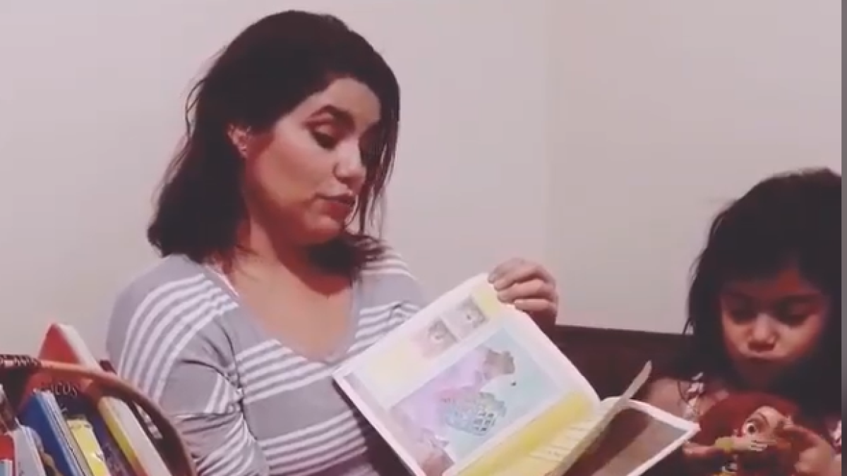 María Elena Matiz junto a su hija Victoria disfrutaron de “La caja de los besos.