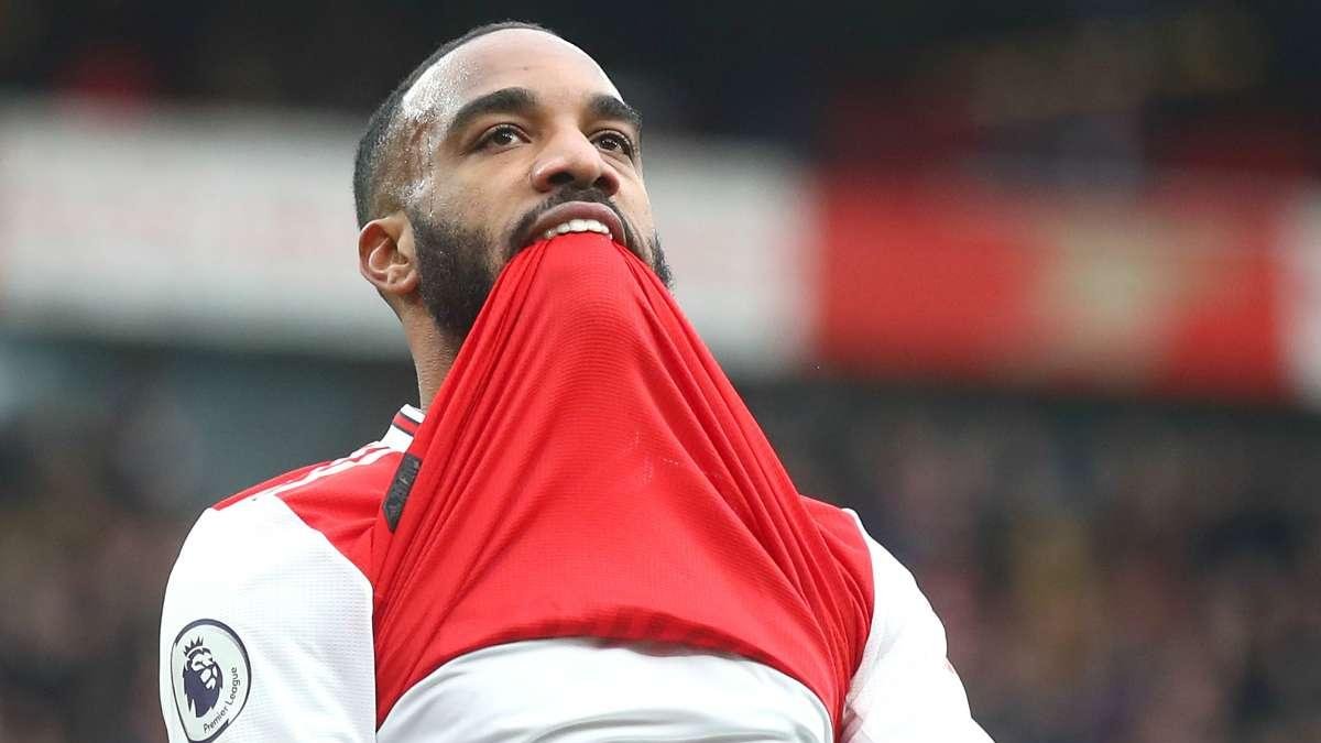 El ofensivo Alexandre Lacazette podría ser sancionado por el Arsenal debido a su indisciplina.