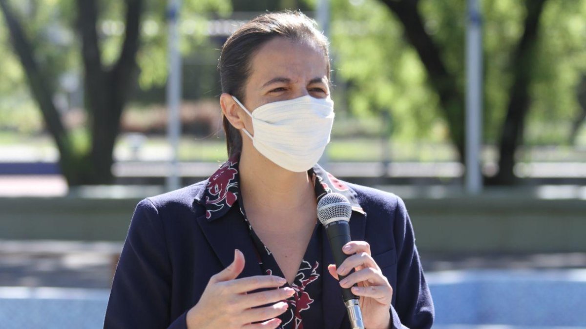 La ministra de Gobierno, María Paula Romo, se pronunció acerca del reinicio de torneo de fútbol.