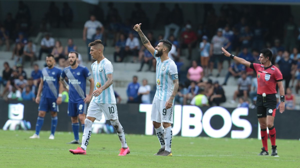 Guayaquil City arrancó bien el torneo nacional. Le ganó a Emelec por primera vez en el Capwell.