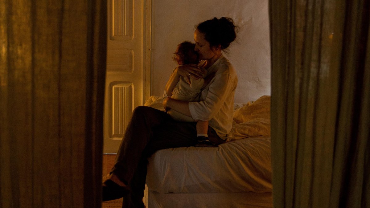 Olvida antiguas técnicas de cómo educar a los niños y cámbialas por tácticas actualizadas de salud emocional.