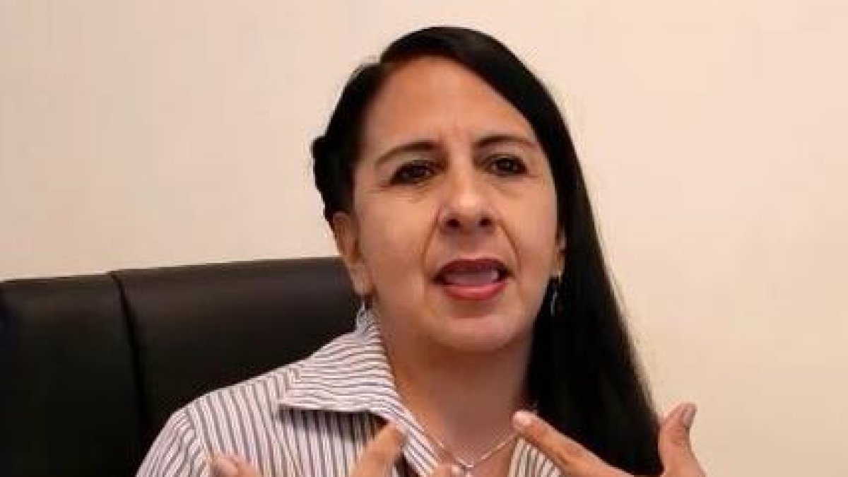 Mónica Bermúdez apela a la solidaridad de los guayaquileños para que la labor de la fundación continué.