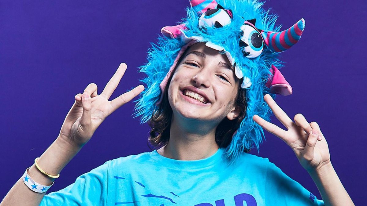 En julio de 2019. Ewok se convirtió oficialmente en la primera mujer en unirse al famoso Clan FaZe.