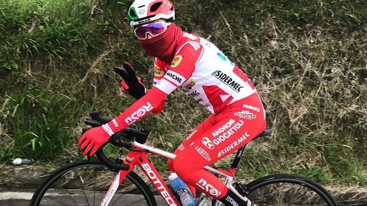 Alexander Cepeda entrena en el país a la espera de la confirmación de su viaje a Europa para retomar las competencias.