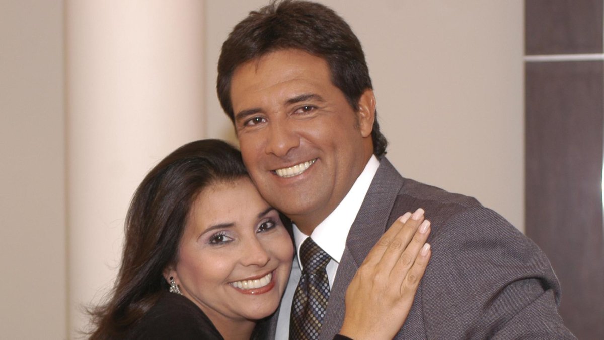 Ana Buljubasich y Carlos Luis Morales compartieron en 'Cosas de casa'.