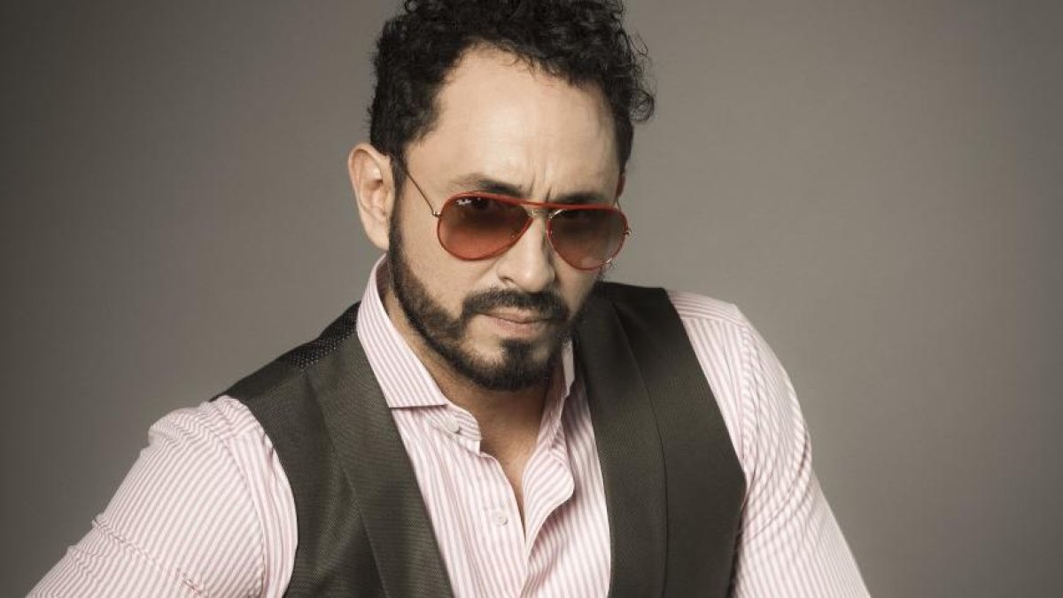 Douglas es una de las voces más románticas del país en las últimas décadas.