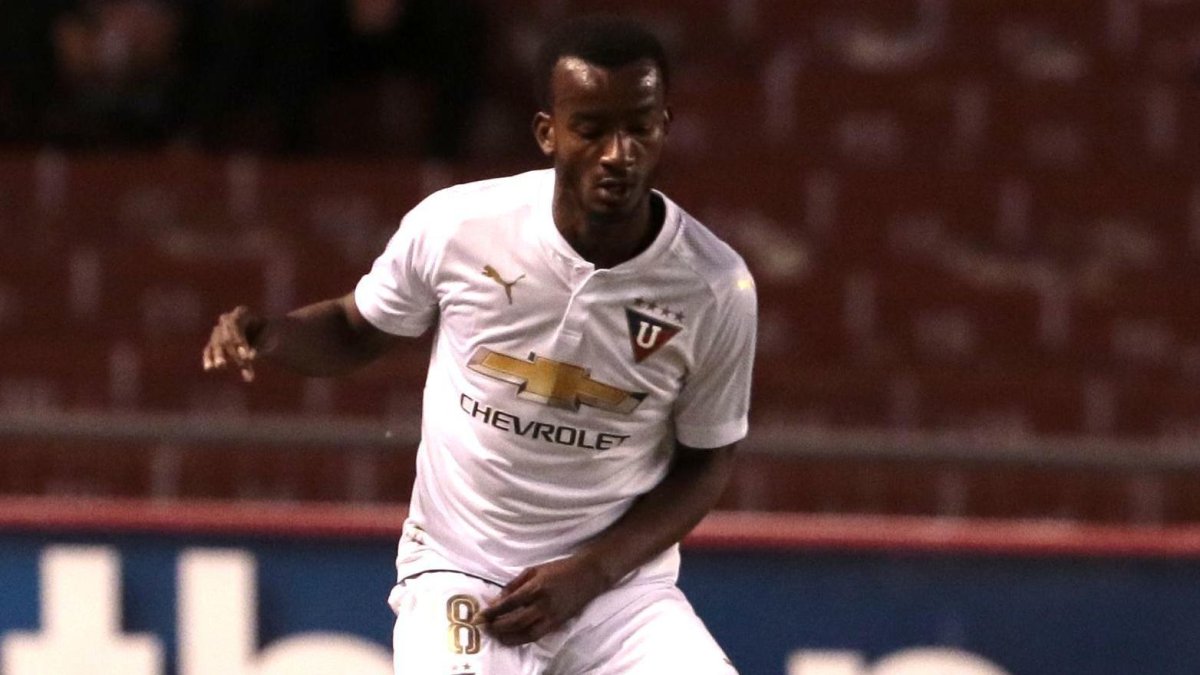 Jefferson Orejuela sonó como opción para Emelec, pero ahora parece estar más cerca de Barcelona.