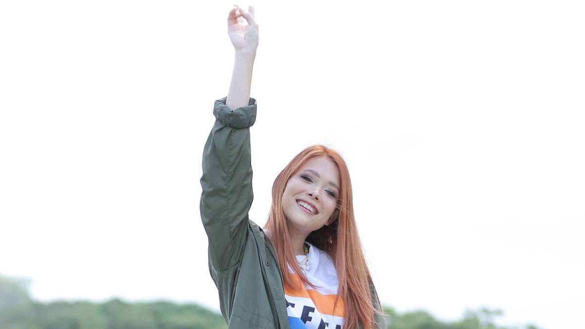 Imaginación y libertad marcan el estilo de sus outfits.