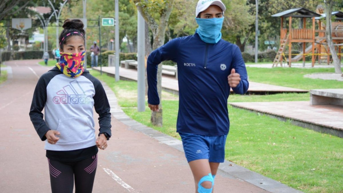 Paola Pérez y Daniel Pintado realizan sus entrenamientos en diversos lugares de suelo cuencano.