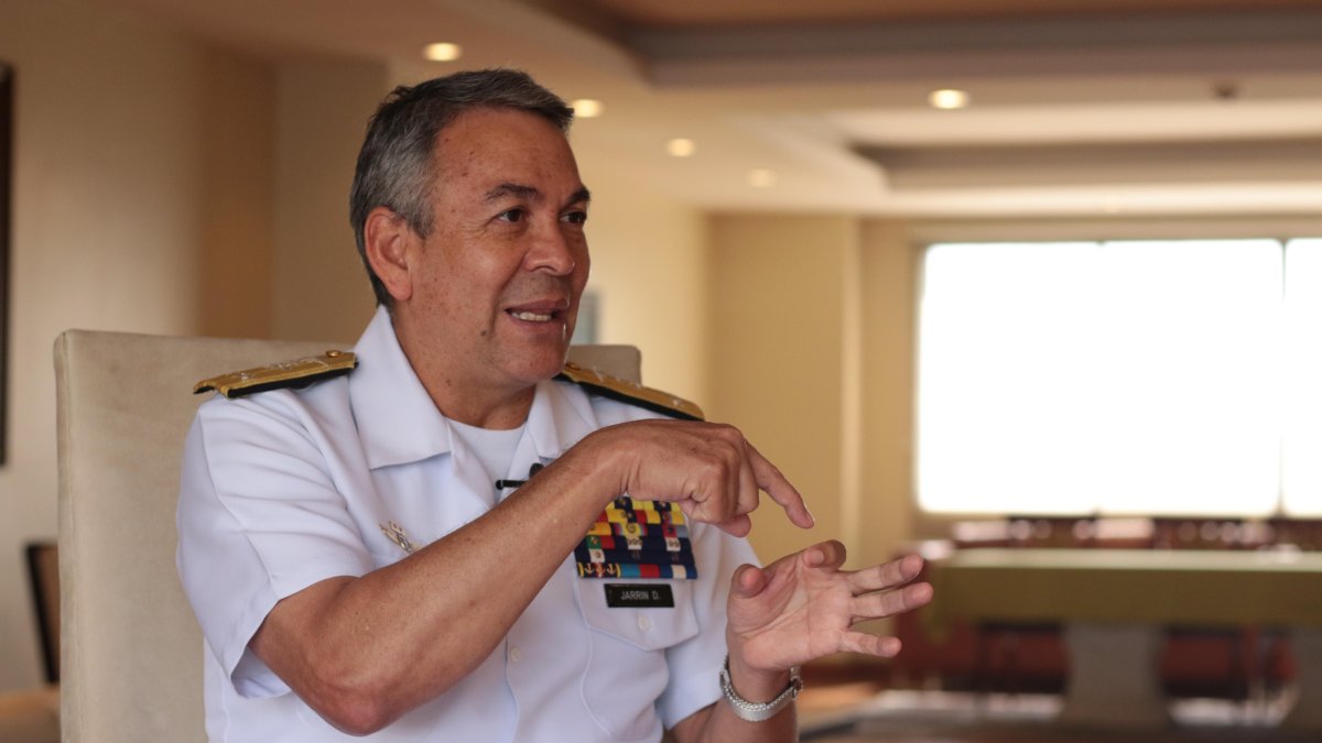 Darwin Jarrín, comandante general de la Marina desde diciembre de 2018. Máster en ciencias internacionales y diplomacia, con un doctorado en administración educativa..