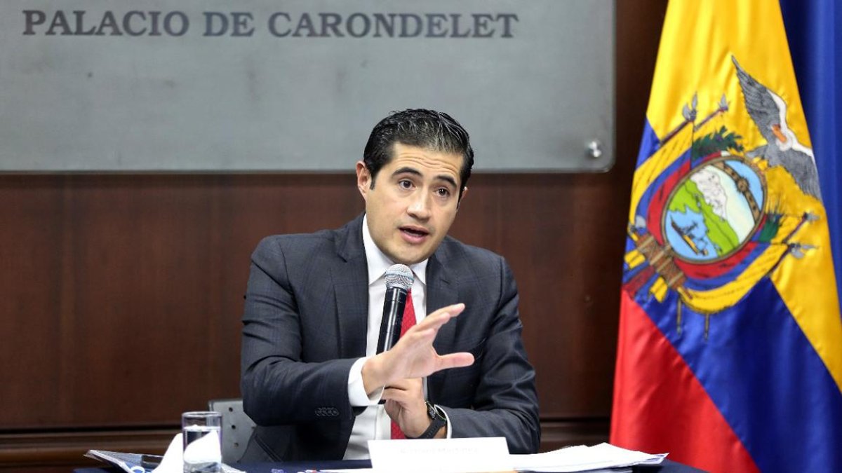 El ministro de Economía y Finanzas, Richard Martínez, anunció que alcanzó casi el 98 % de los bonistas el pasado 3 de agosto.