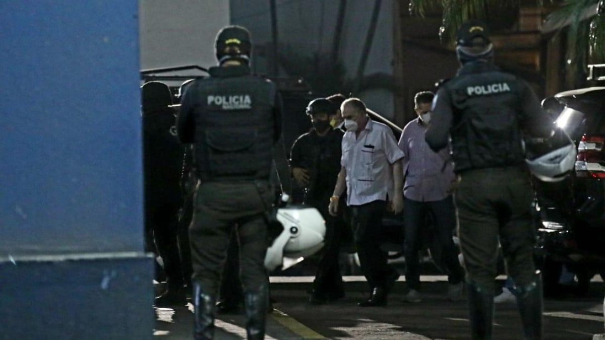 La audiencia del expresidente se instaló cerca de las 2:30 de la madrugada de este 13 de agosto.