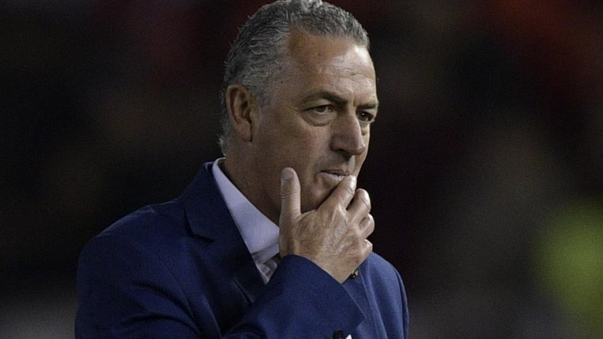 El último club de Gustavo Alfaro fue Boca Juniors. Estuvo al frente del Xeneixe hasta diciembre de 2109