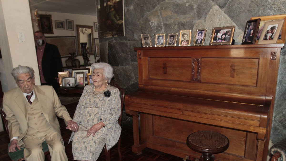 Julio César y Waldramina, que han dedicado su vida a la docencia, compartieron una entrevista con Expreso el pasado mes de agosto donde contaron la historia de su amor.