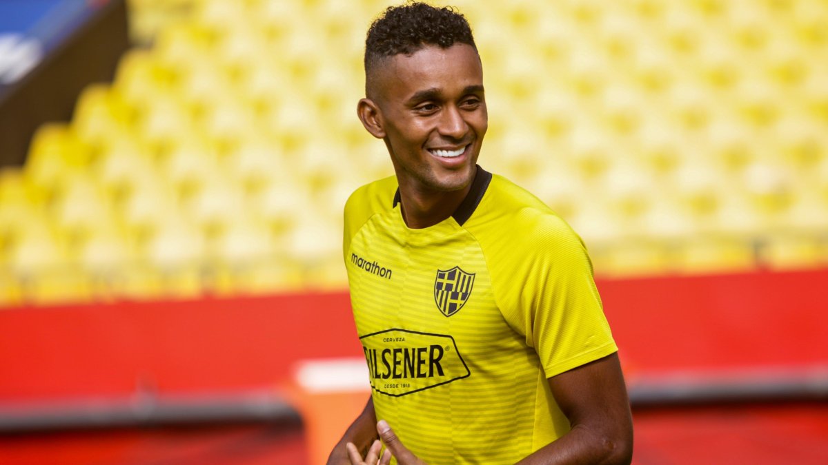 Fidel Martínez cuenta como fue su penal al estilo Panenka ante Emelec.