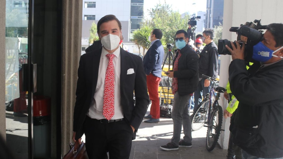 Eduardo León es uno de los abogados que acudió a la Corte Nacional en el segundo día de audiencia de casación por el caso Sobornos.