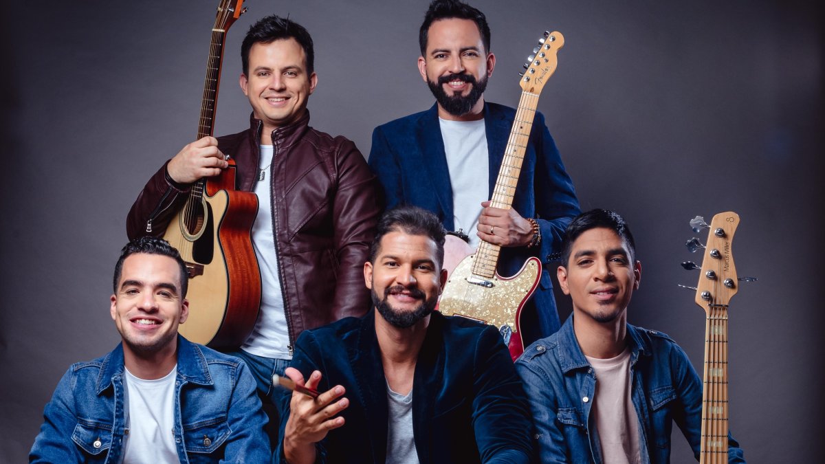 Ray, Juan, Gustavo, Érick y Fernando, integrantes de Doble Sentido.