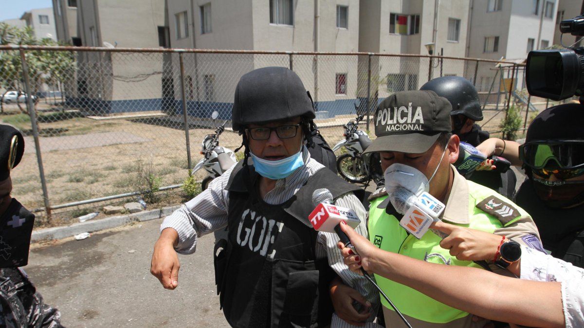 El exsecretario jurídico de la Presidencia de Correa a la salida de la PJ, en Guayaquil.