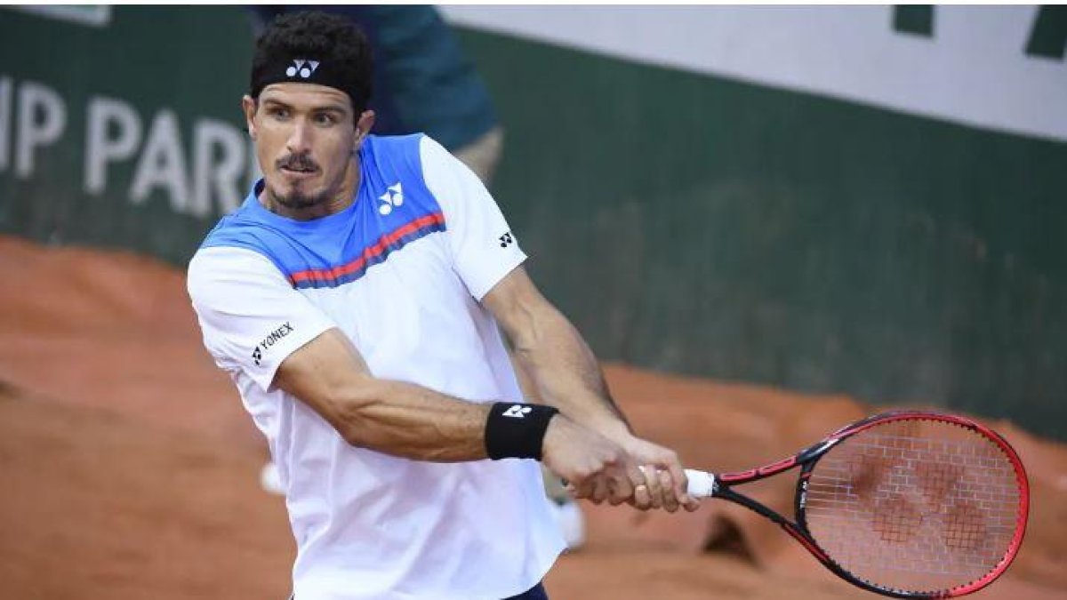 Emilio Gómez clasificó al cuadro principal, 30 años después de que su padre ganó Roland Garros.