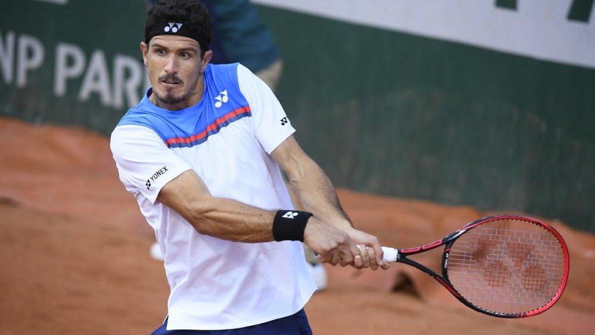 Emilio Gómez cayó en primera ronda del cuadro principal de Roland Garros, al que accedió tras jugar la qualy.