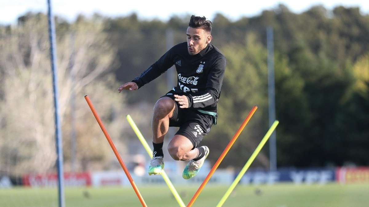 La selección argentina ya cumplió con la primera sesión en cancha, pensando en el juego de eliminatorias contra Ecuador