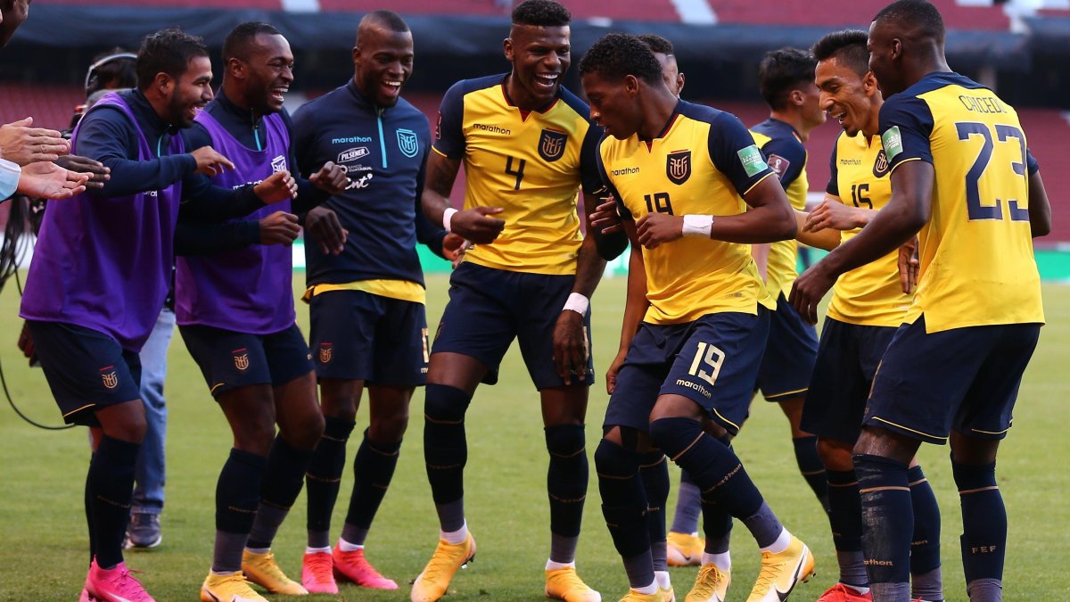 Los jugadores de la Tricolor festejaron la goleada 4-2 por todo lo alto.