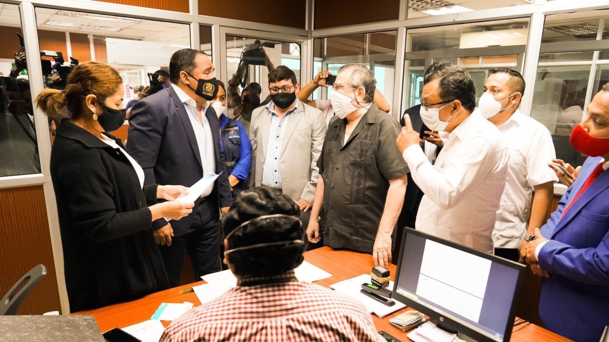 El alcalde Dalton Narváez puso la denuncia este 14 de octubre en la Fiscalía.