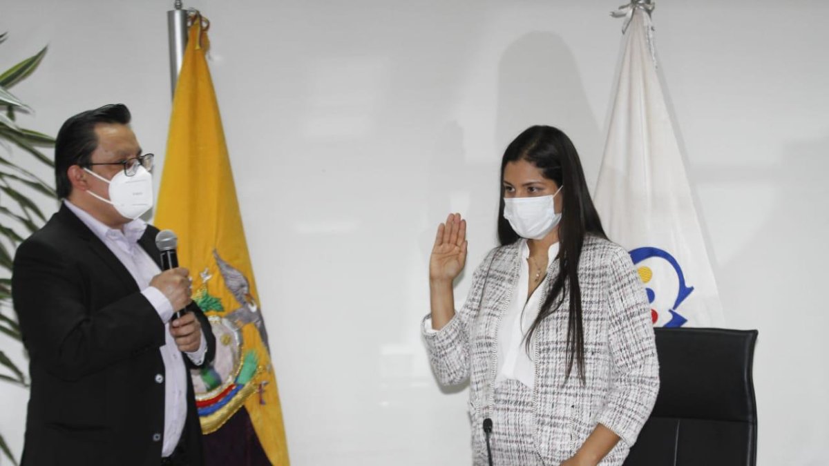 Sofía Almeida tomó posesión como nueva presidenta del Consejo de Participación.