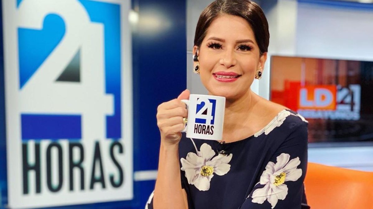 Liz Valarezo incursiona en los espacios digitales desde este lunes.