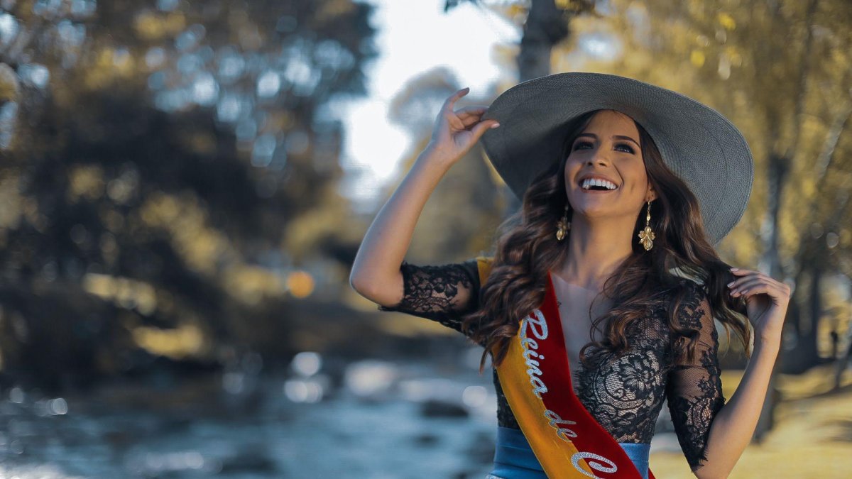 Nikole Salinas, Reina de Cuenca 2019.