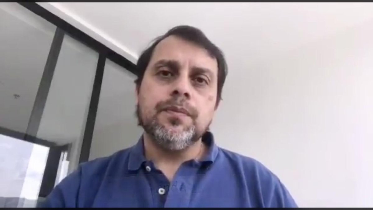 El expresidente del Directorio del IESS, Paúl Granda, en un vídeo subido en sus redes sociales.