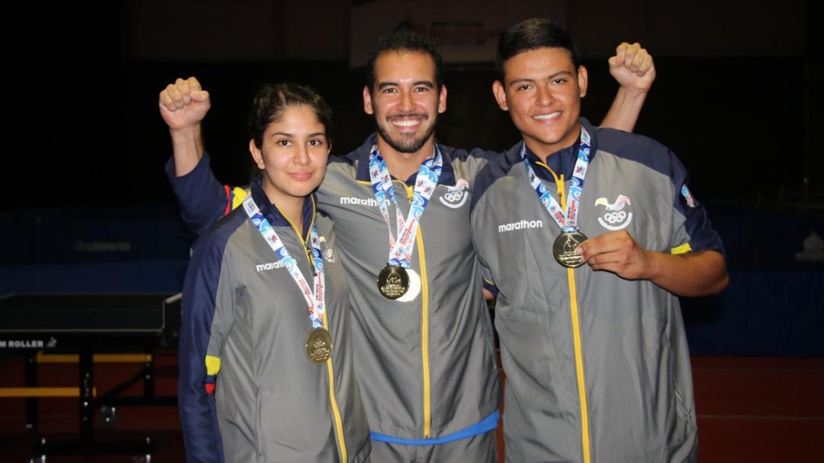 Nathaly Paredes, Alberto Miño, Emiliano Riofrío ganaron el oro por equipos en los Juegos Bolivarianos de Santa Martha 2017, sin imaginar que tiempo mas tarde iban a estar juntos en las Bundesliga.