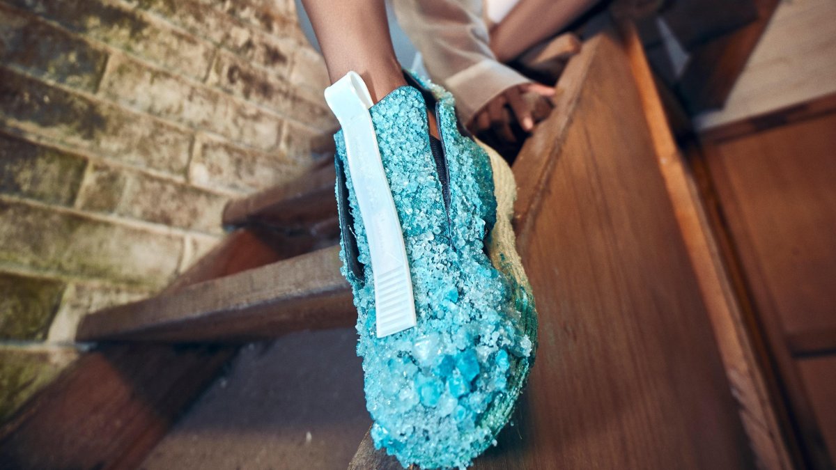 Fotografía cedida por el diseñador Felipe Fiallo, sin fecha, de su colección 