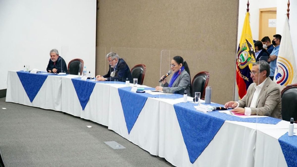 El reglamento fue aprobado con votos de los cuatro consejeros presentes este 27 de noviembre en el pleno del CNE.