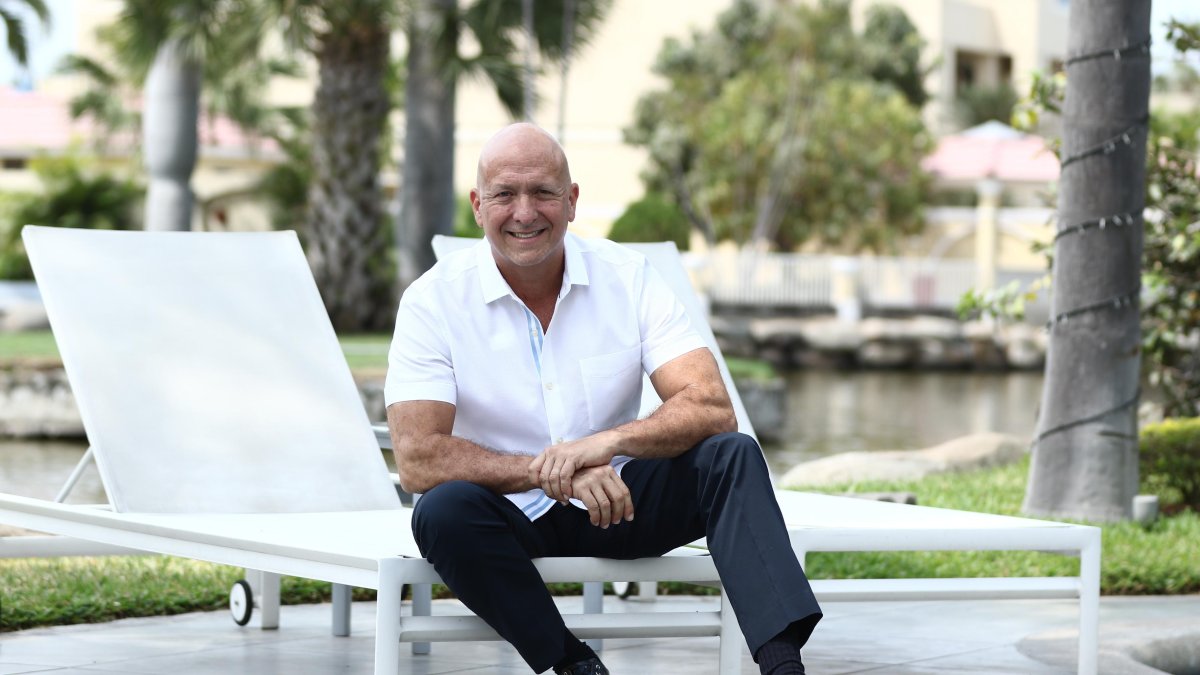 Foto referencial. César Monge en una entrevista con Expresiones.