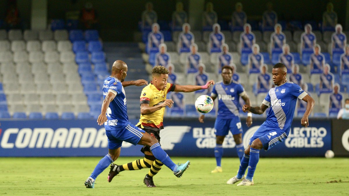 No hubo ganador en este nuevo Clásico del Astillero, pero dejó varios números interesantes.