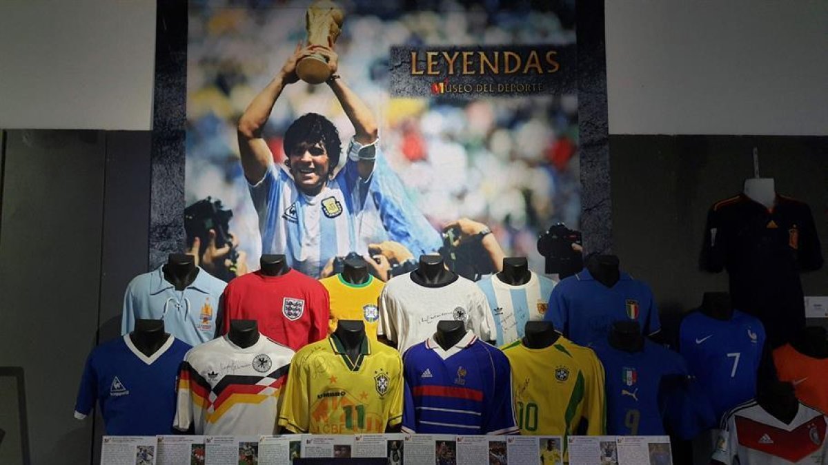 Diego Maradona sigue recibiendo homenajes alrededor del mundo.